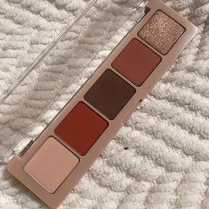 NATASHA DEDONA EYESHADOW PALETTE